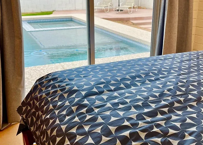 4 Bedroom By Asu Heated Pool And Hot Tub *